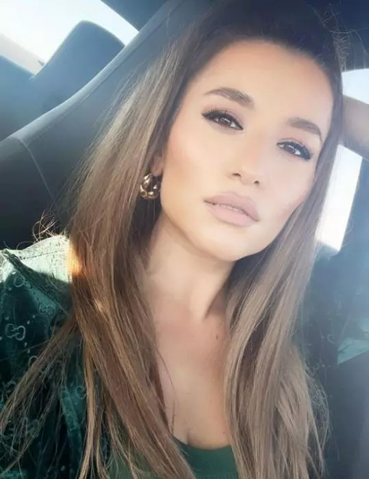 claudia-4