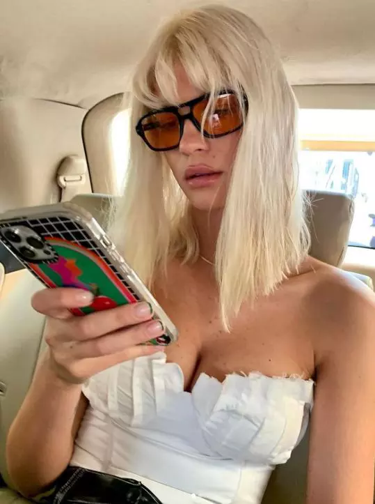 laura-giurcanu-tj-miles-3