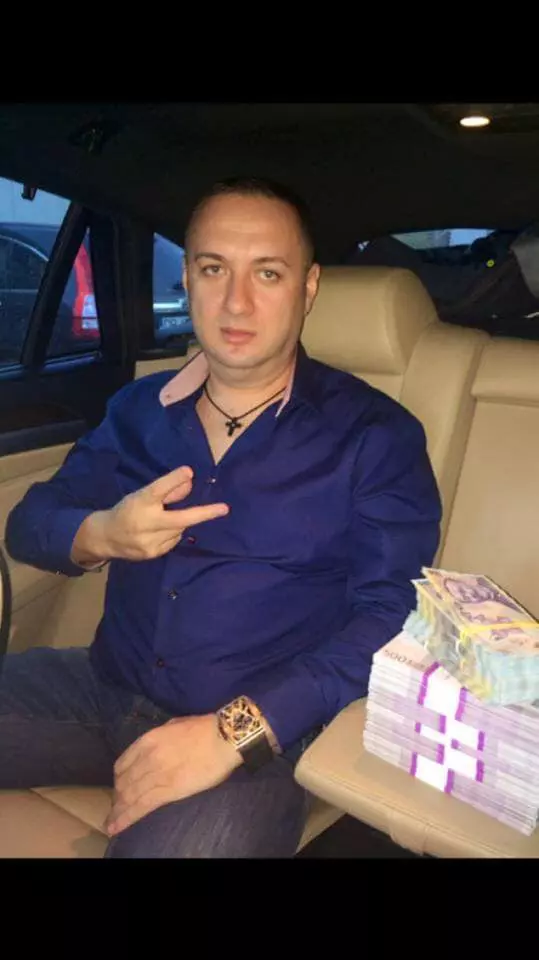 44253971_2195716183795771_8639080034457354240_n