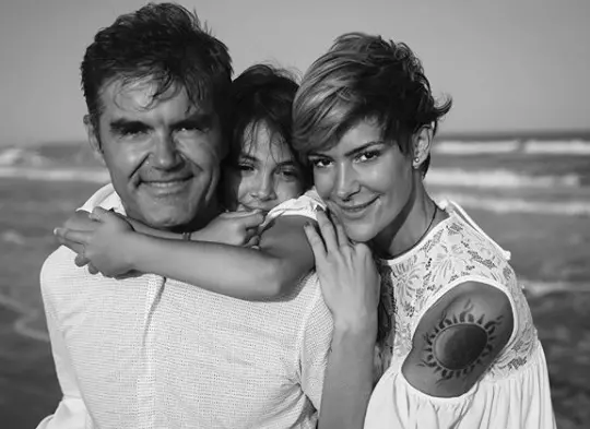 roxana-ciuhulescu-alaturi-de-noul-partener