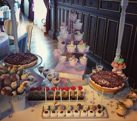 Andreea Bălan şi-a botezat fetiţa (7)