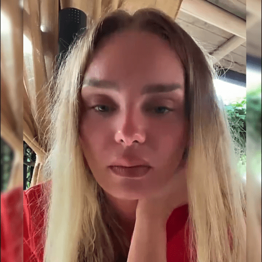 maria constantin fata umflata