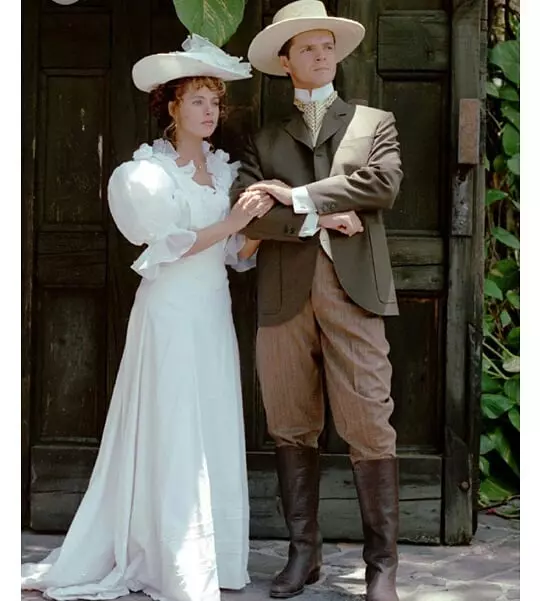 Ana-Colchero -Ariel-López- Padilla-inima-salbatica-1993