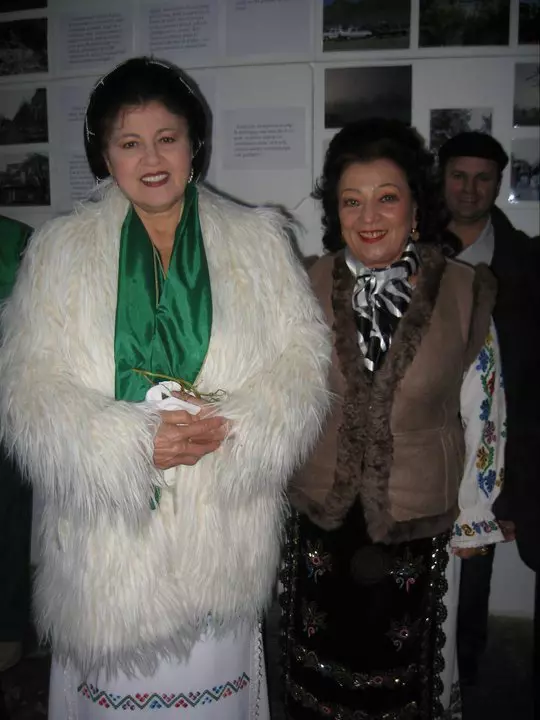 irina-loghin-si-maria-ciobanu_50fed5932029e5