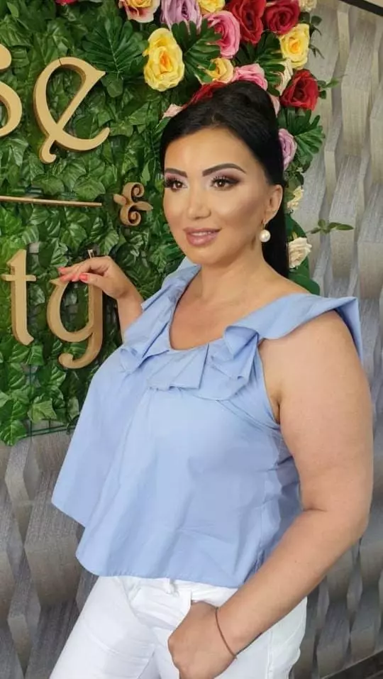 Adriana Bahmuteanu 2