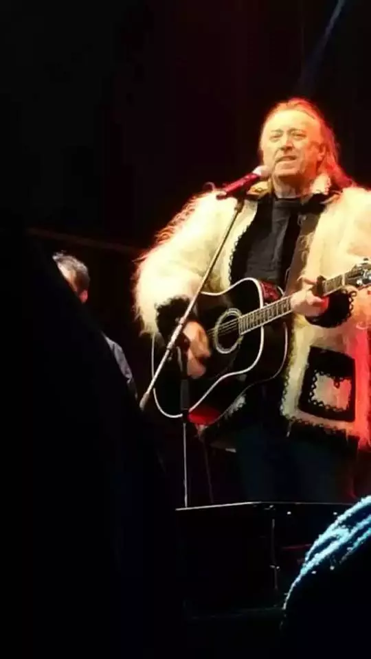 Cine-este-sotia-lui-Stefan-Hrusca.-Cu-ce-se-ocupa-Gianina-in-Canada-6