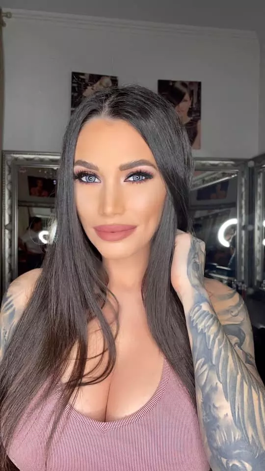 Roxana Vancea este însărcinată cu primul copil. Gestul făcut de soțul ei cu 7 luni înainte
