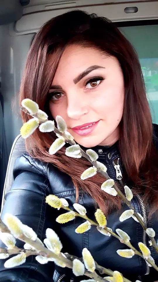 cine-e-Petronela-Cinori-de-la-Mireasa