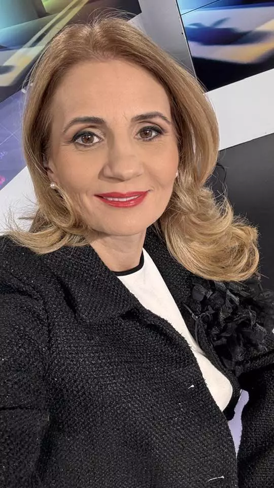 anca alexandrescu 8