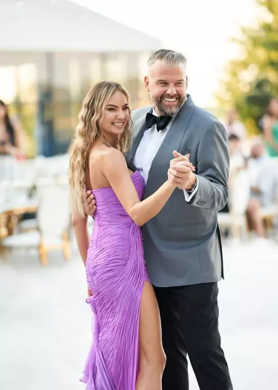 Mesajul emoționant al nașei Roxana Ionescu. Ce le-a transmis lui Dani Oțil și Gabrielei Prisăcariu după nuntă