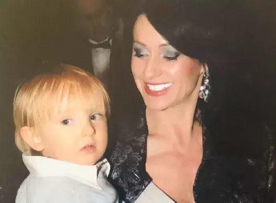 cum-arata-singurul-fiu-al-nadiei-comaneci-19