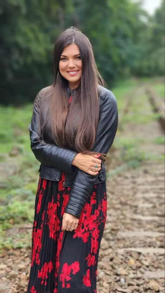 clipe-de-cosmar-pentru-paula-seling.-agonia-acestor-zile-a-fost-extrem-de-consumatoare-3