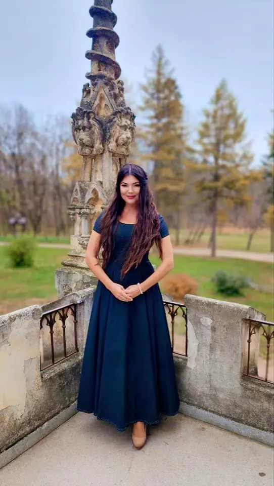 paula seling la castelâ