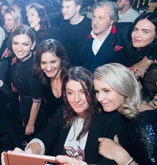 Petrecere pentru Simona Halep in Fratelli 12