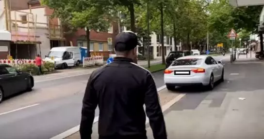 ce-vila-are-sebastian-chitosca-la-piatra-neamt-si-de-ce-s-a-mutat-in-germania-7