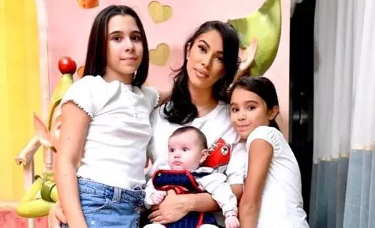 raluca-pastrama-si-fetele-sale-1-1-e1673164479197