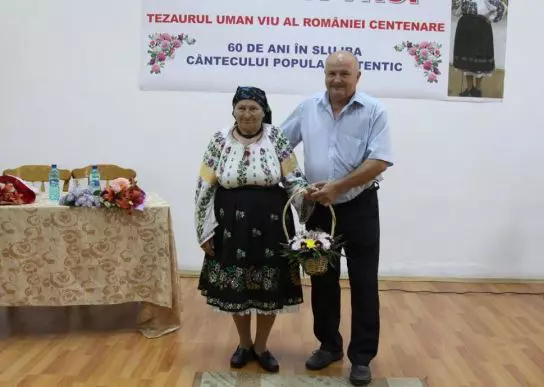 7f928ae6ec26fda6638129c1ce2b4f20maxim