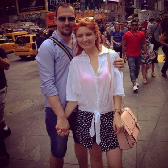 Alexandra-Ungureanu-de-la-Bravo-ai-stil-Celebrities-parasita-de-logodnic-inainte-de-nunta2