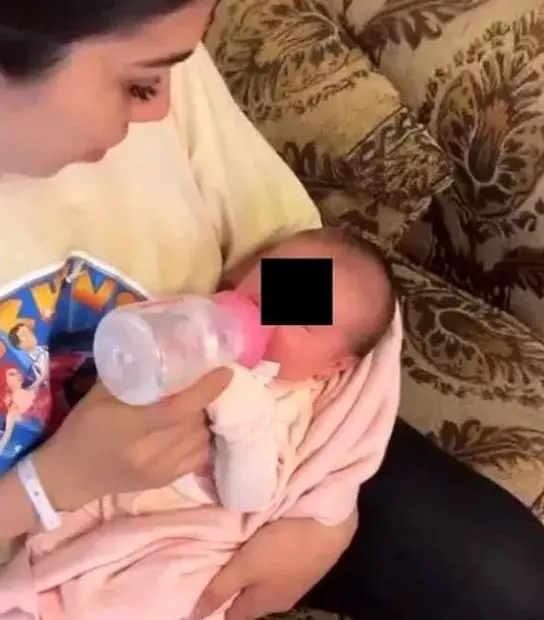 raluca-pastrama-cu-fetita