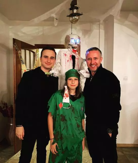 cine-e-laurentiu-reghecampf-5