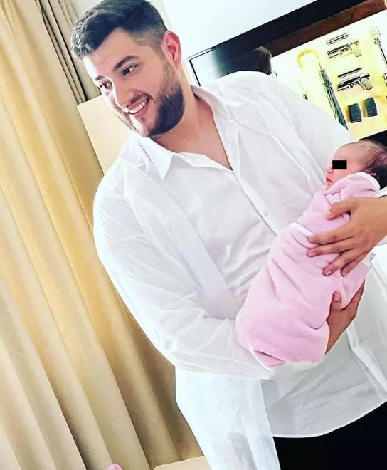 raluca-pastrama-a-nascut-primele-imagini-cu-bebelusul-1