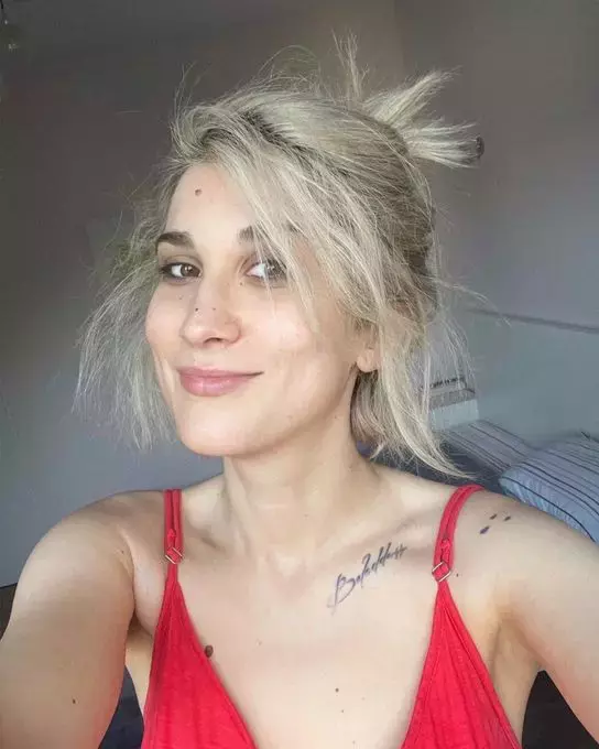 adda-pe-urmele-vindecarii-dupa-ce-a-fost-diagnostiata-cu-lyme-1-1