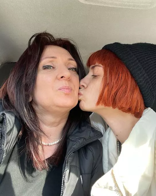 mihaela si bianca adam