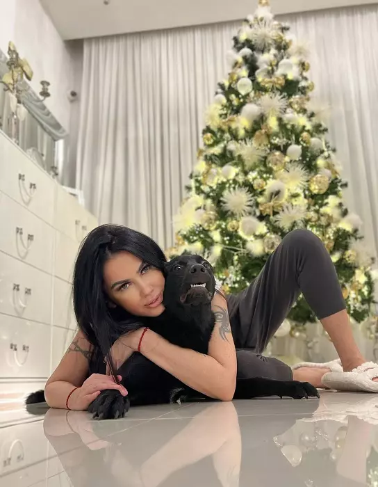 oana zavoranu 2