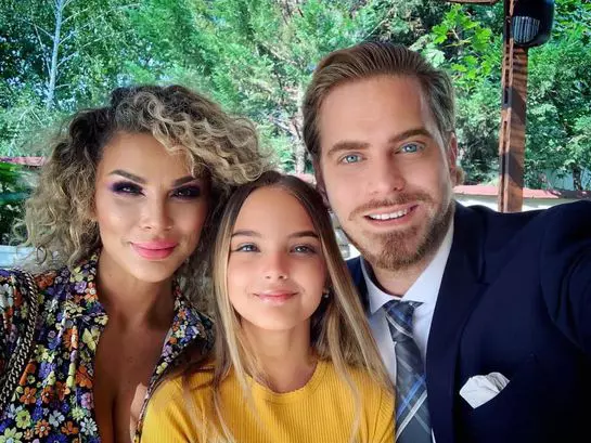 alina-laufer-si-fiica-karina