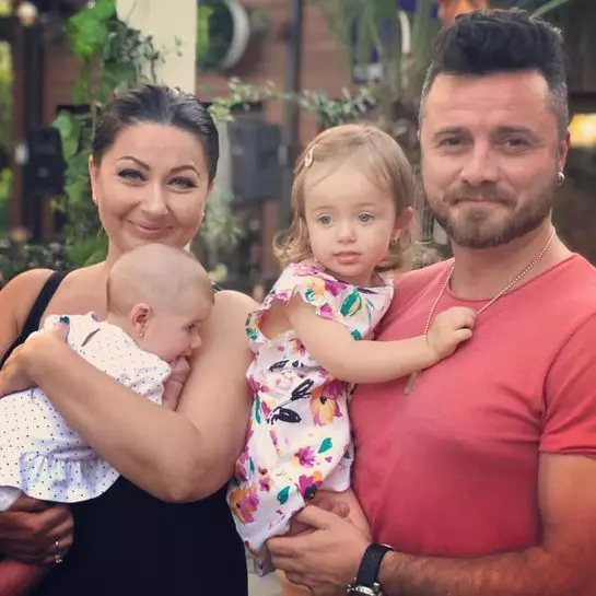 Gabriela Cristea, Tavi Clonda si fetitele lor