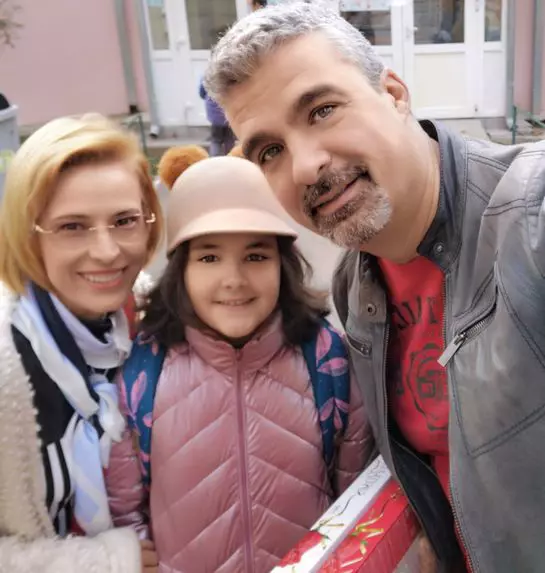 Temisan impreuna cu sotia si fiica s