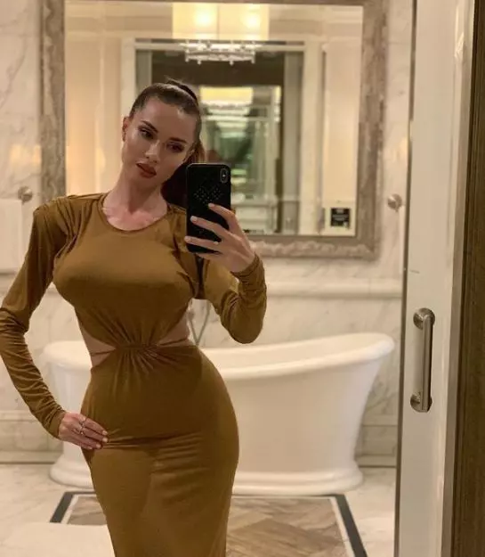 otilia-bilionera-survivor-6