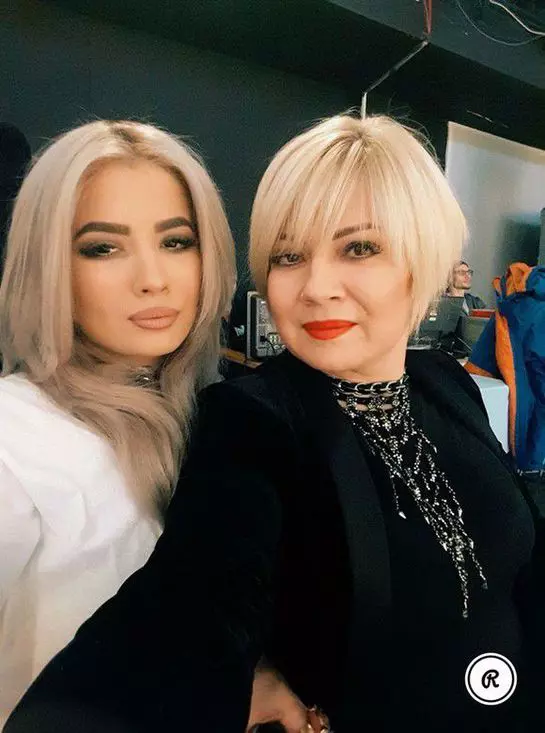 catinca si fiica ei