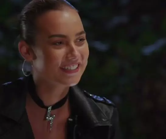 alexandra-mucea-survivor-8