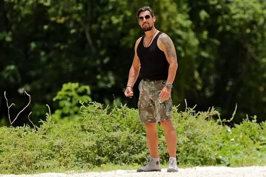 De-ce-foloseste-Daniel-Pavel-cuvinte-„bizare-la-„Survivor-Romania-2022.-Ce-studii-are-prezentatorul-TV-3