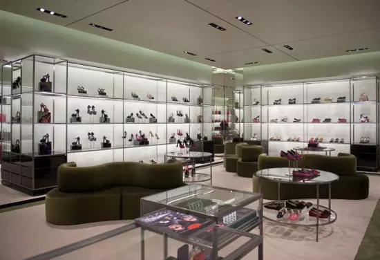 Level Shoe District (3)