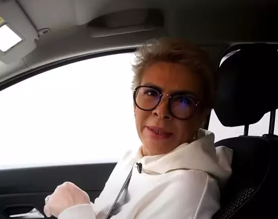 teo-trandafir-primul-sarut-1