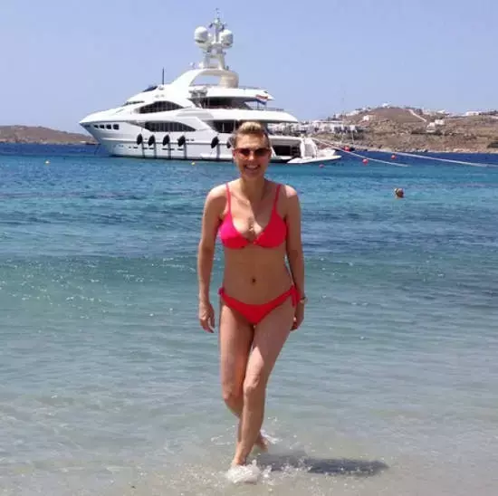 cristina-rus-costum-de-baie1