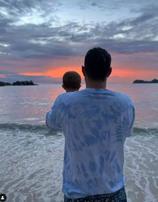 gina-pistol-smiley-vacanta-4