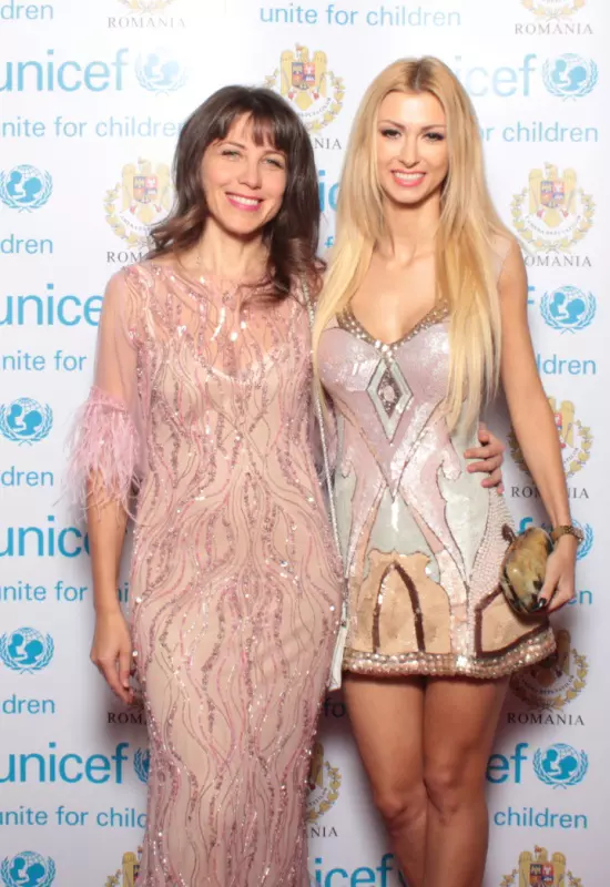 Elena Perseil si Andreea Balan