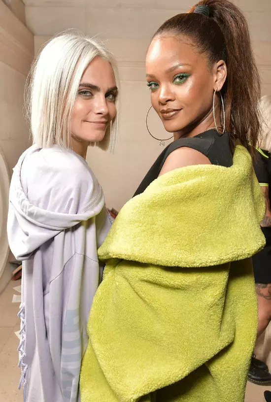 Rihanna și Cara Delevingne