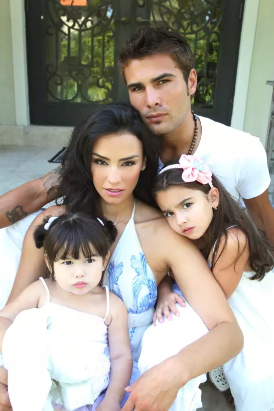 Adrian Mutu si familia