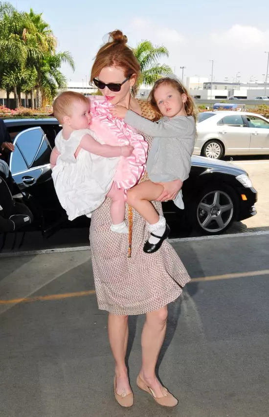 Nicole Kidman si fetitele sale