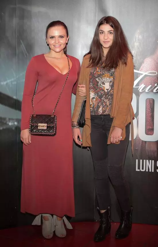 Cristina Siscanu si Stefania