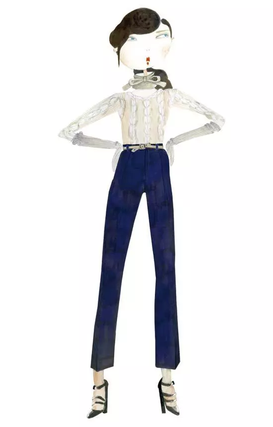 Pantalonii drepti In acest sezon exista doua variante pentru a purta pantalonii drepti. Fie optezi pentru o pereche foarte lunga si usor evazata, inspirata din moda anilor ‘70 (in colectia Chloé gasesti cele mai reusite modele), fie pentru o pereche scurta, care sa iti lase glezna la vedere. Pentru ultima varianta nu este nevoie sa-ti achizitionezi o pereche noua, poti oricind sa „reciclezi” niste pantaloni pe care ii ai deja in garderoba! Tot ce-ti mai trebuie pentru a intregi tinuta este un pulover tricotat si un guler sic-soc à la Miu Miu!