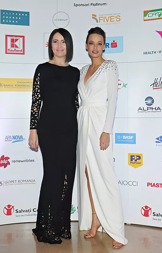 Amalia Nastase si Andreea Raicu