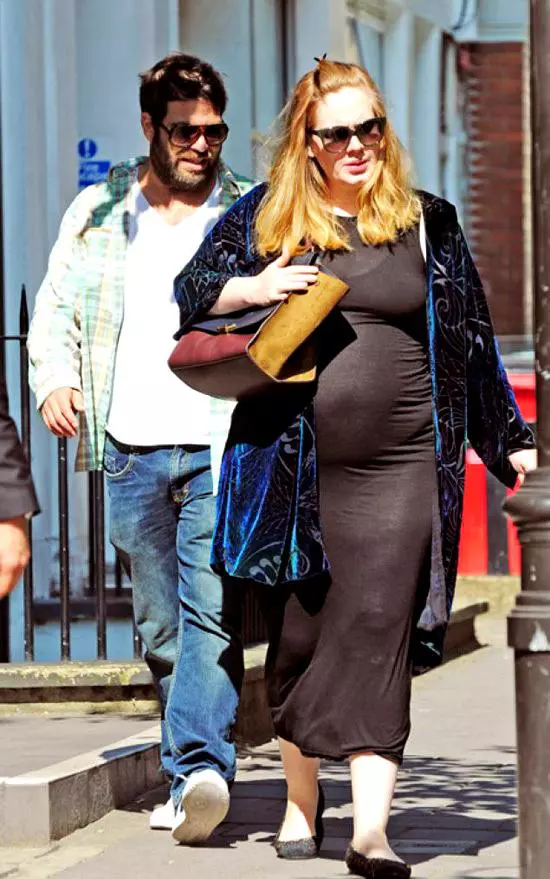 Adele-pregnant