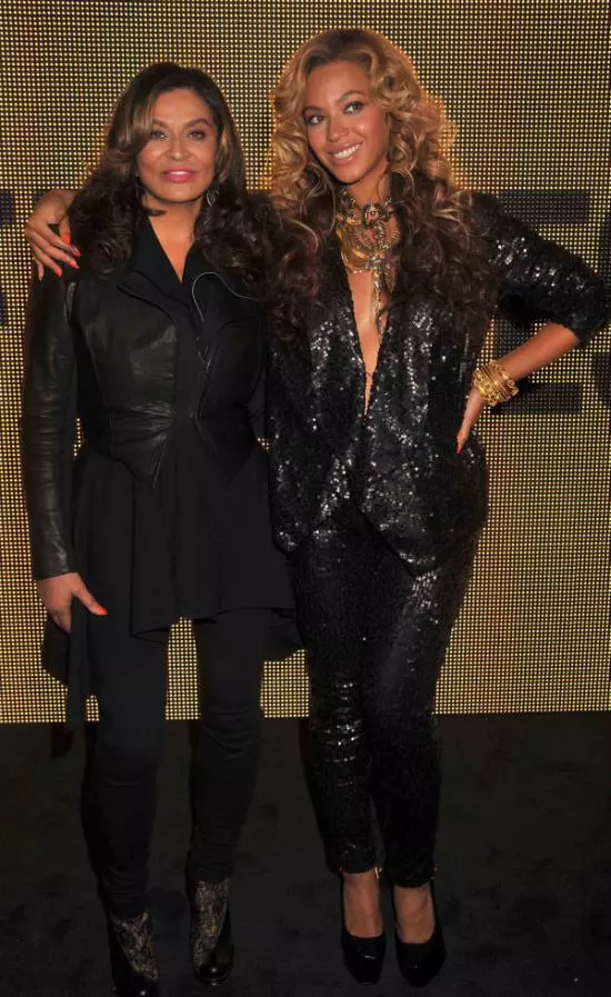 Tina şi Beyonce Knowles