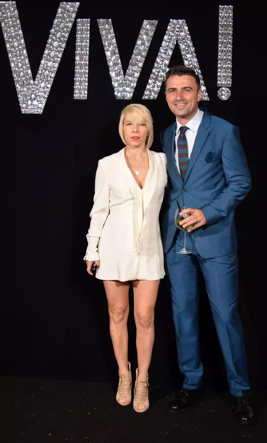 Maria Radu si Cornel Ilie (Tinuta Burberry)