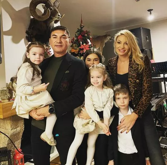 valentina-pelinel-5-1